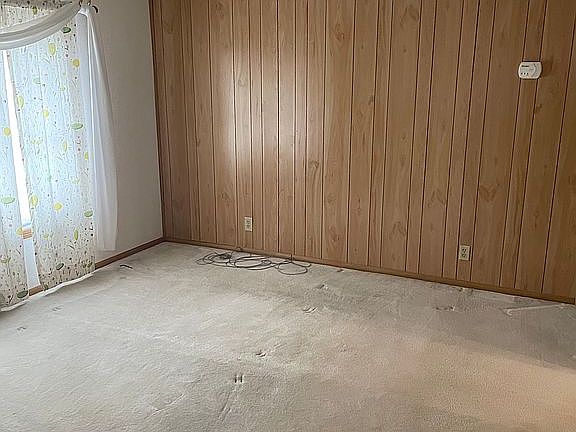 2nd image of 5465 Cartwright Ln E
