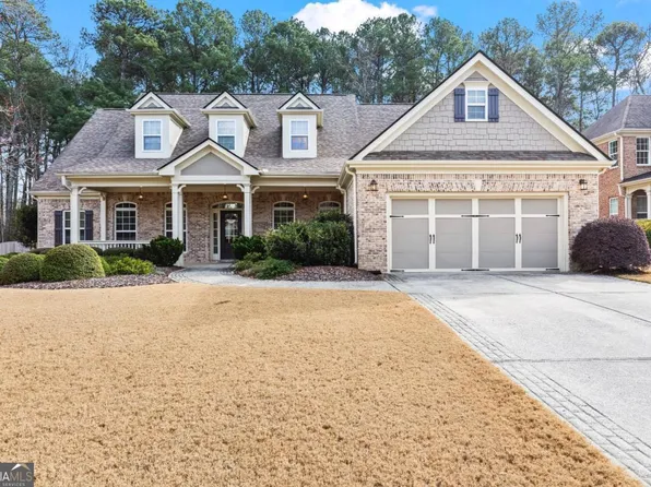 2467 Misty Rose Ln, Loganville, GA 30052