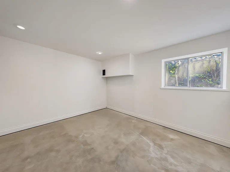 17138 26a Ave — Photo 13