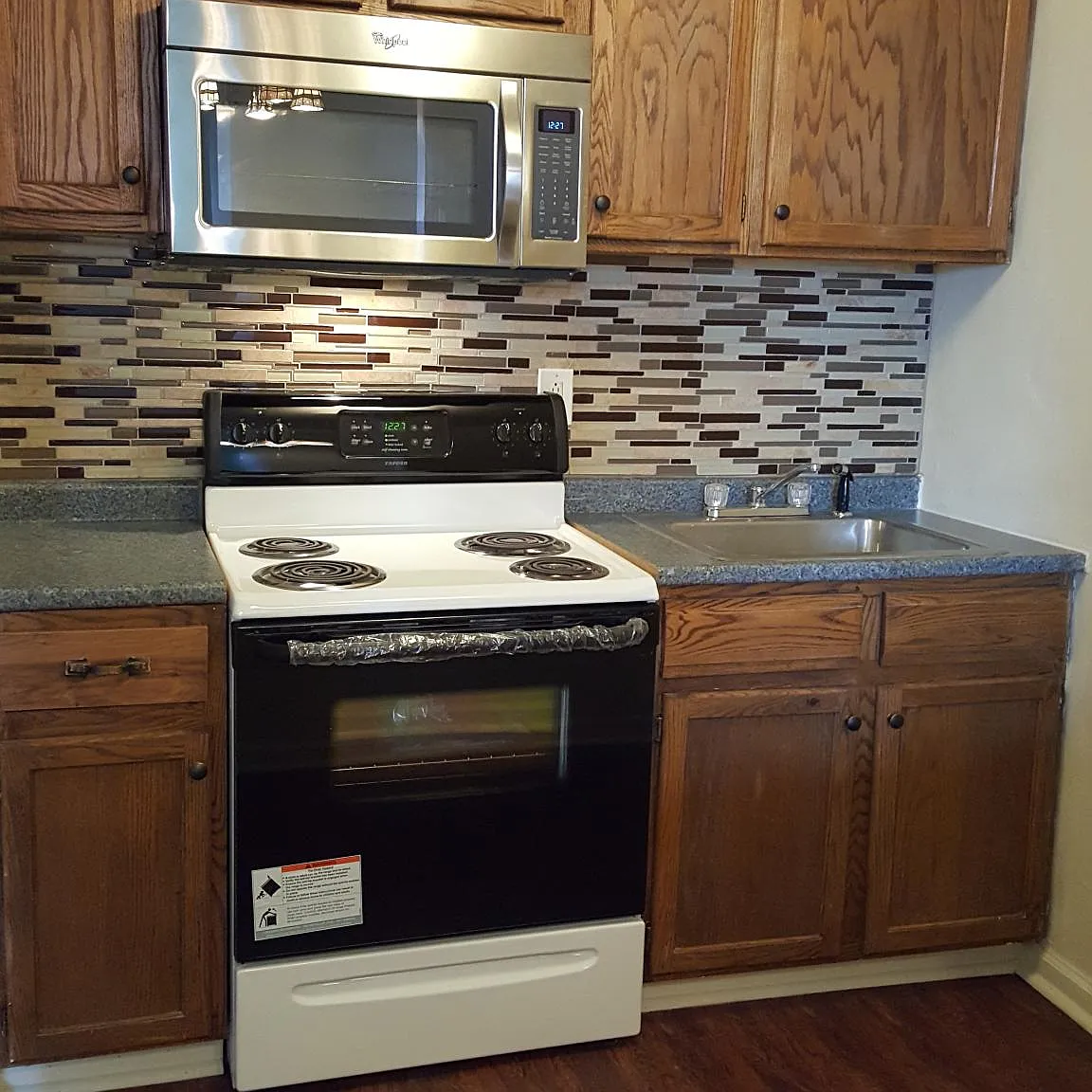 2 bed, $1,372 — Photo 1