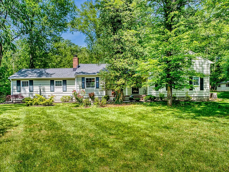 31 Shepard Way — Photo 4