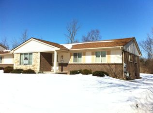 461 Boutell Dr, Grand Blanc, MI 48439