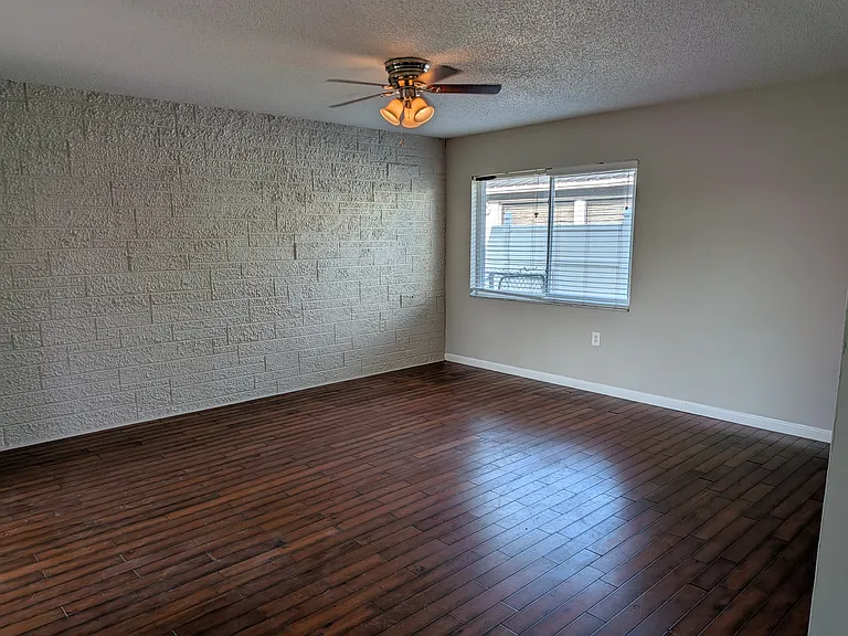 8206 Dedham Dr — Photo 3