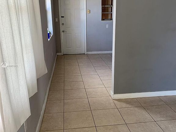 5th image of 210 NW 36th Ct Unit 210