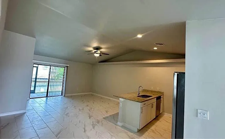 3418 SW 17th Ave #3418 — Photo 9