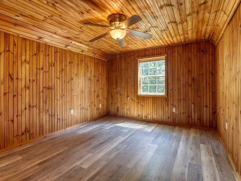 10066 Point Rock Rd — Photo 30