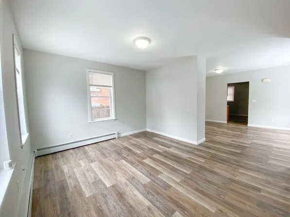 158 Ward St, Hartford, CT 06106