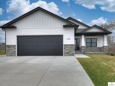 2005 Beaver Lake Blvd, Plattsmouth, NE, 68048