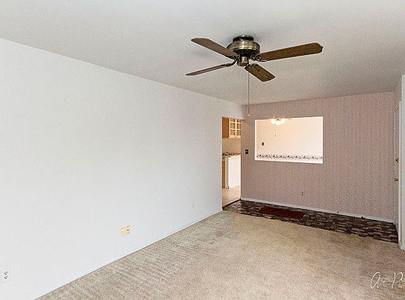 3rd image of 4708 W Oakwood Dr APT 1