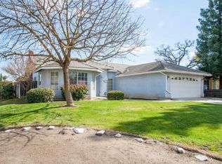304 S Summit Dr, Visalia, CA