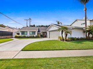 1833 Pitcairn Dr, Costa Mesa, CA 92626