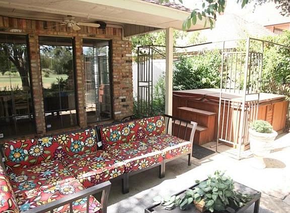 2nd image of 3309 Greenview Dr