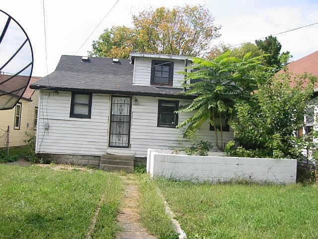 2nd image of 943 N Ketcham St