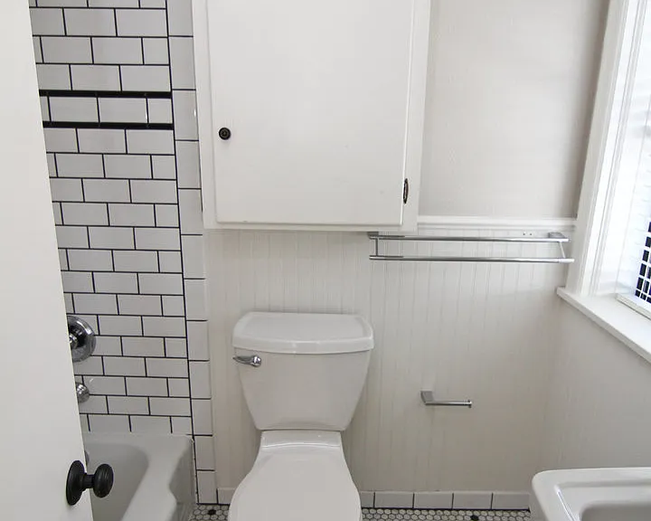 534 E Front St — Photo 8