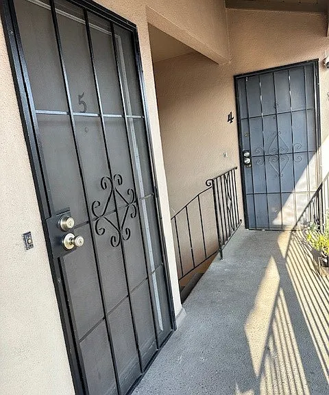 5223 Auckland Ave #5 — Photo 6