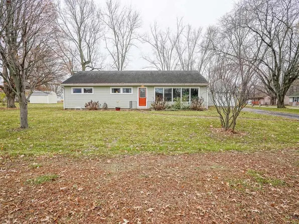 311 E 1st St, Mulberry, IN 46058