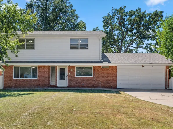 143 Ramblewood Rd, Bartlesville, OK 74003