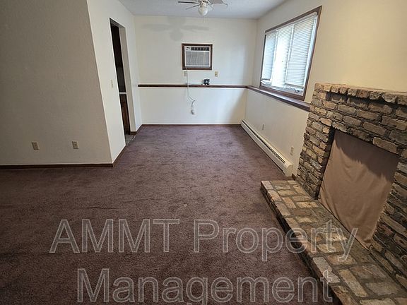 3rd image of 4016 Westover Rd SE APT D