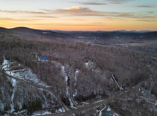 150 N Peak Dr, Easton, NH 03580