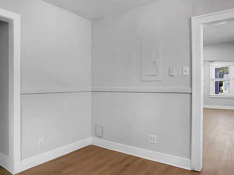 2135 Dorchester Rd — Photo 30