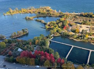 33 Shore Breeze Dr UNIT 3010, Toronto, ON M8V 0G1