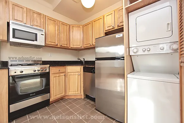 Rented by Nelson Aybar, LREB | media 2