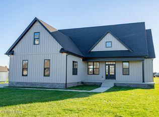 105 Boundary Oak Dr, Hodgenville, KY 42748