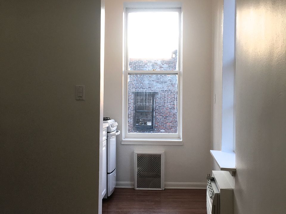 2nd image of 259 W 12th St APT 6C