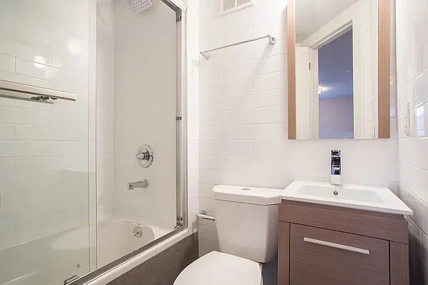 Rented by Vector New York, LLC | media 18