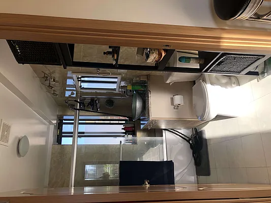 Rented by 18 REALTY | media 67