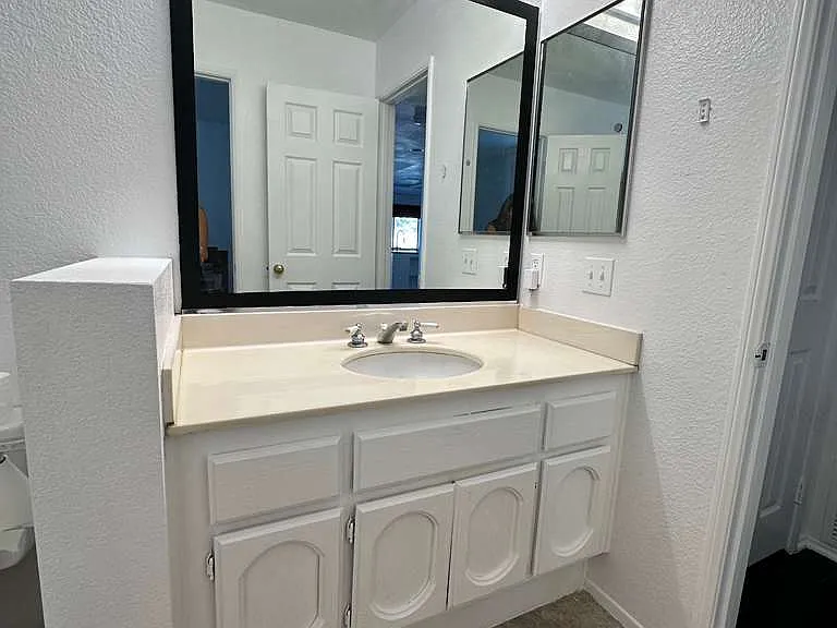 Downstairs Full Bathroom