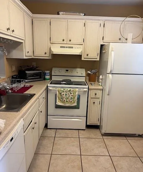4299 NW 16th St #103 — Photo 7