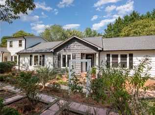 4 Mountain Crest Dr, Taylors, SC 29687