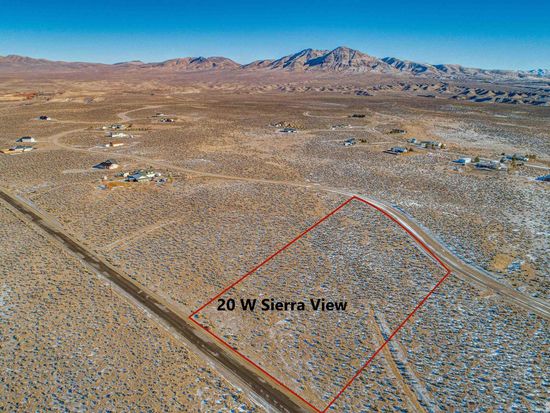 20 W Sierra View Dr, Smith Valley, NV 89430