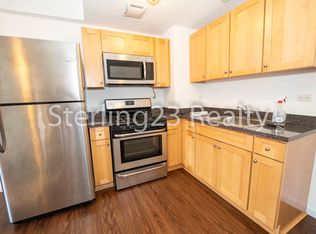 26-27 2nd St #4, Astoria, NY 11102