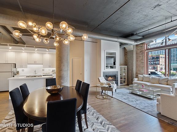 5th image of 360 W Illinois St APT 6F