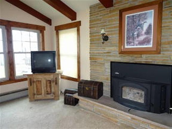 3rd image of 1270 Eastgate Dr