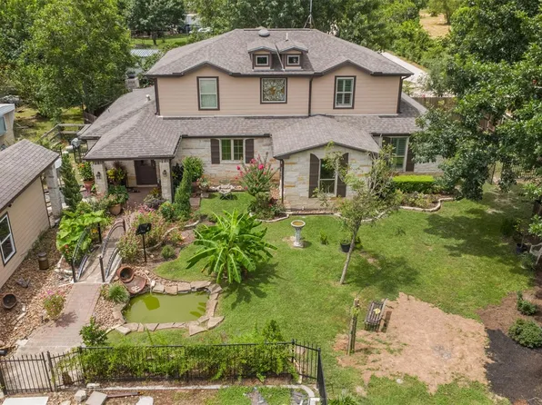 2622A Muegge Rd, Rosenberg, TX 77471