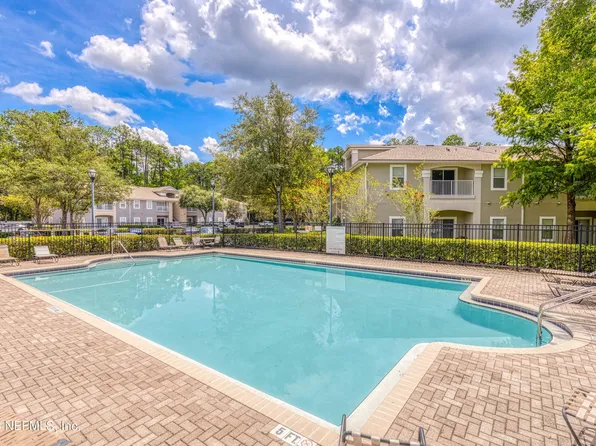 6100 MAGGIES Circle #112, Jacksonville, FL 32244