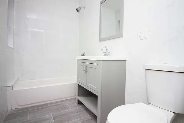 Rented by Nooklyn NYC LLC | media 6