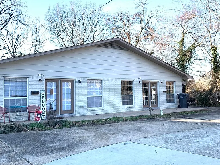 643 West Matthews — Photo 1