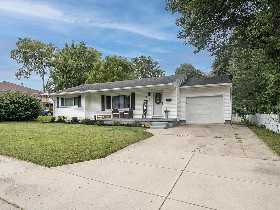 1st image of 618 E Lawn Ave
