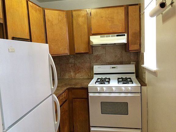 4th image of 412 E 10th St APT 3D