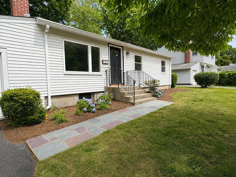 1st image of 433 Winter St