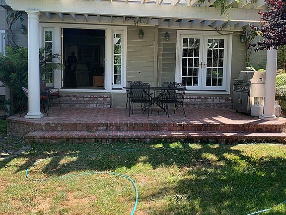 2nd image of 1446 Capuchino Ave