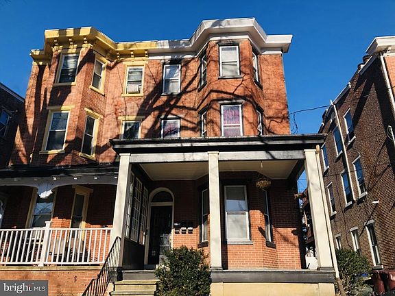 2nd image of 1415 N Harrison St APT 1