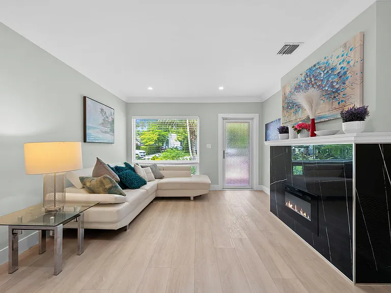 1532 NE 17th Ave — Photo 5