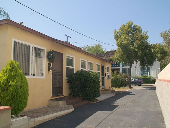 Completely Remodeled Triplex!