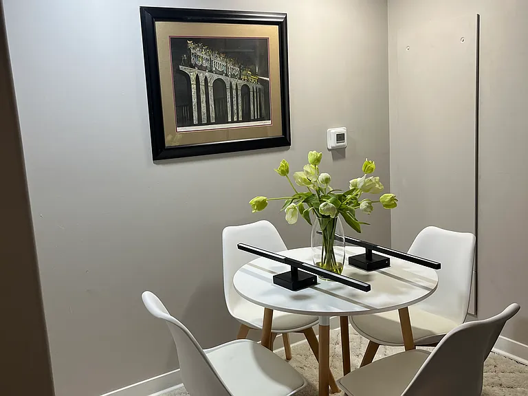 425 W Beech St #206 — Photo 6