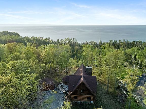 2nd image of 11149 Summerhill Way